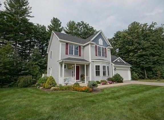 2nd image of 30 Sugar Plum Ln