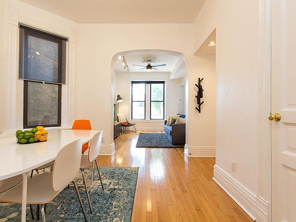 3rd image of 1010 W Armitage Ave #2