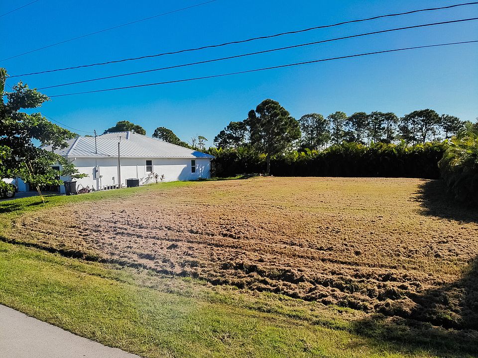 1st image of 2920 SE East Blackwell Drive