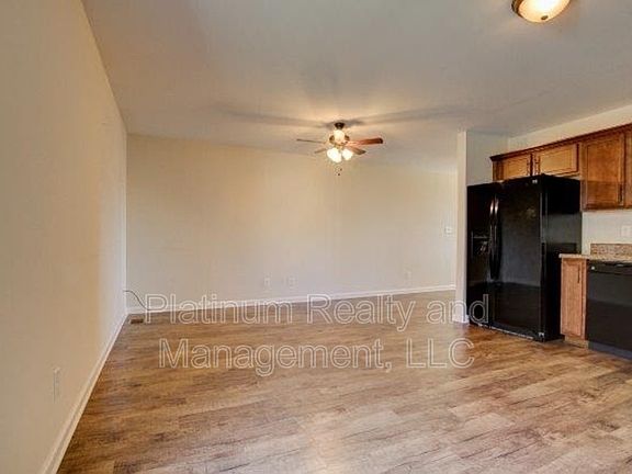 5th image of 1722C Thistlewood Dr Unit C