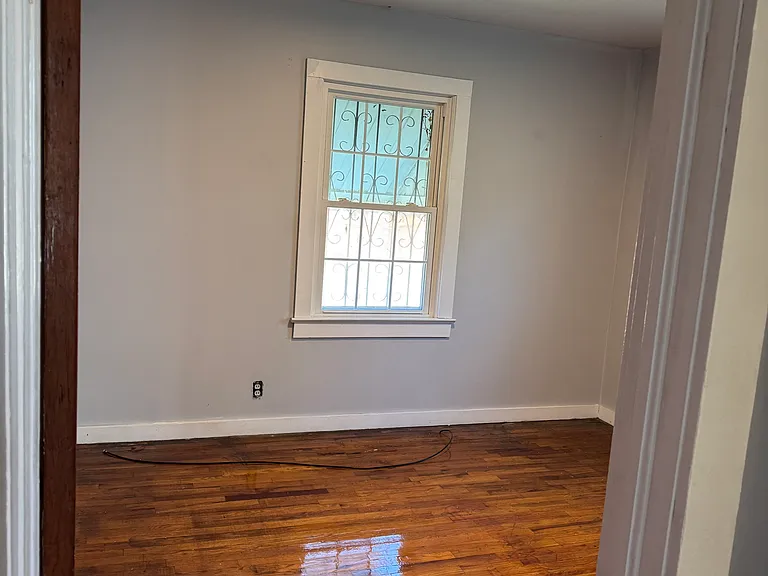 3748 George Ave SW — Photo 2