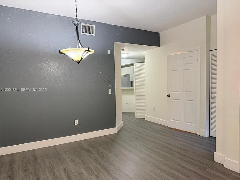 3585 NE 5th St #102 — Photo 7
