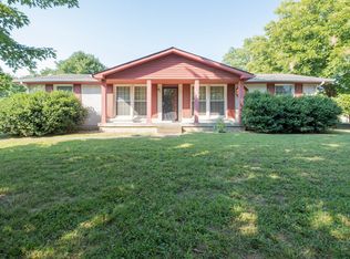 274 Bonnasprings Dr, Hermitage, TN 37076
