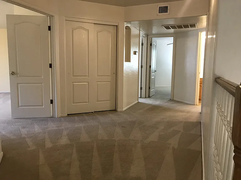 1710 W Houston Ave — Photo 23