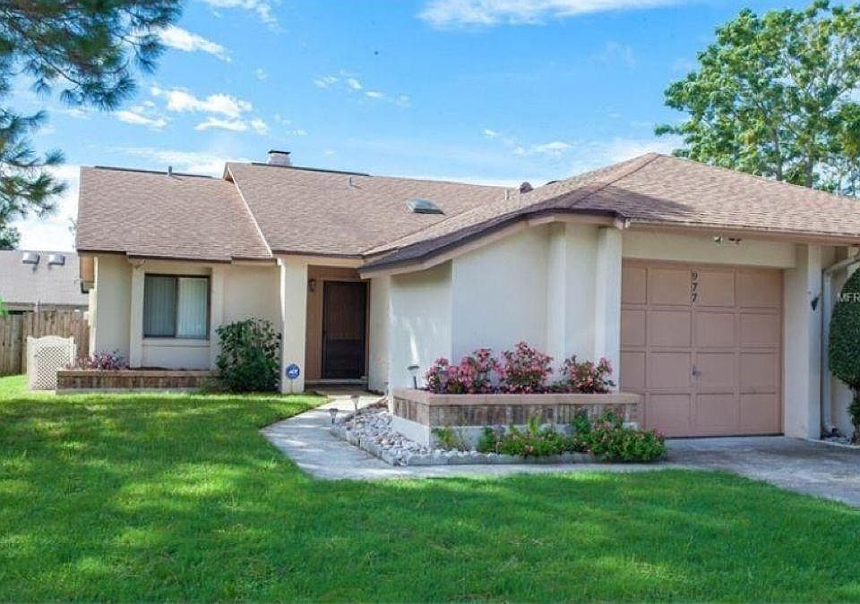 1st image of 977 Wildflower Way