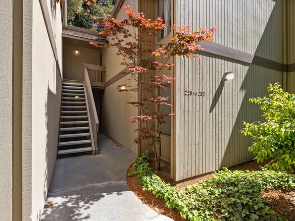 505 Cypress Point Dr Unit 231, Mountain View, CA 94043