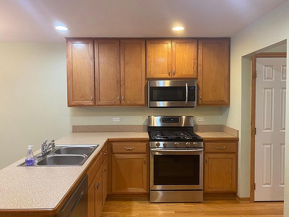 5th image of 9405 Saratoga Ct