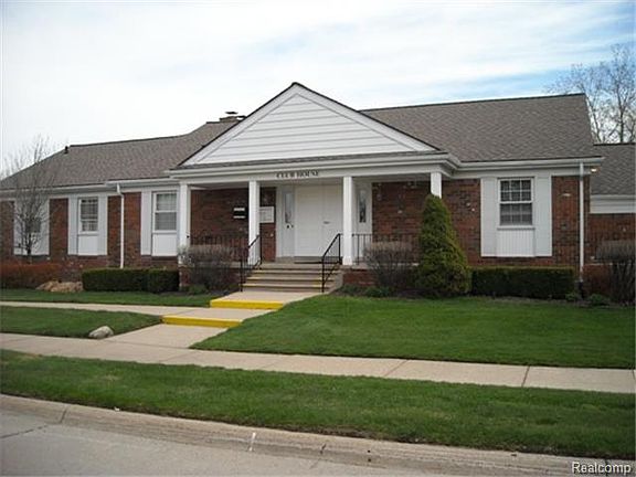 2nd image of 24539 Olde Orchard St #9