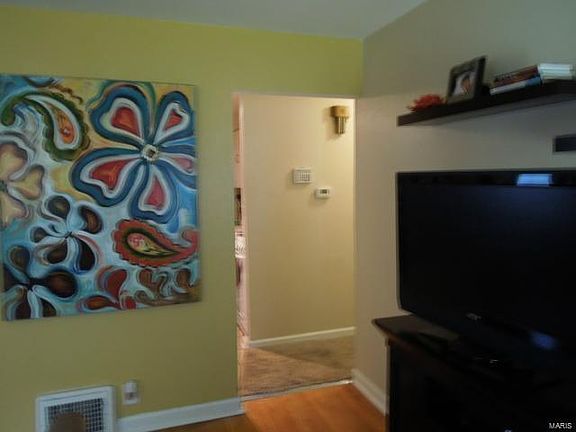 4th image of 10240 Unicorn Dr