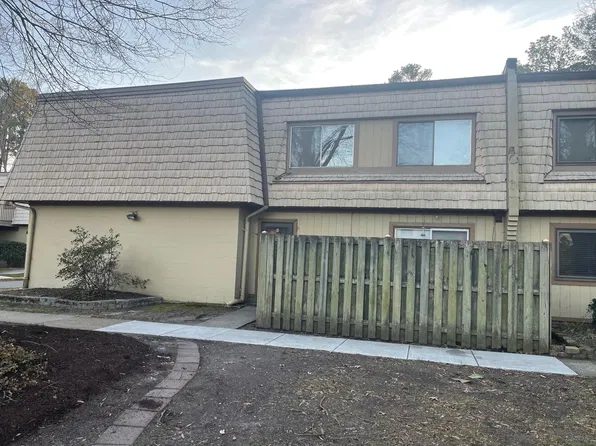 1604 Malibu Pl, Newport News, VA 23608