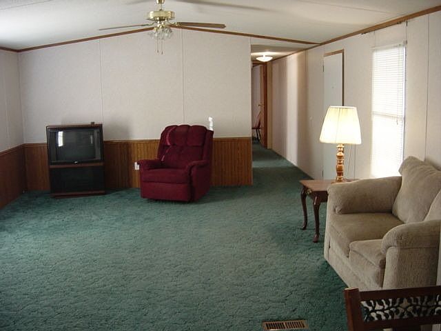 2nd image of 205 Sam St