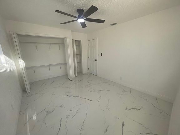 3rd image of 3290 NW 39TH Street