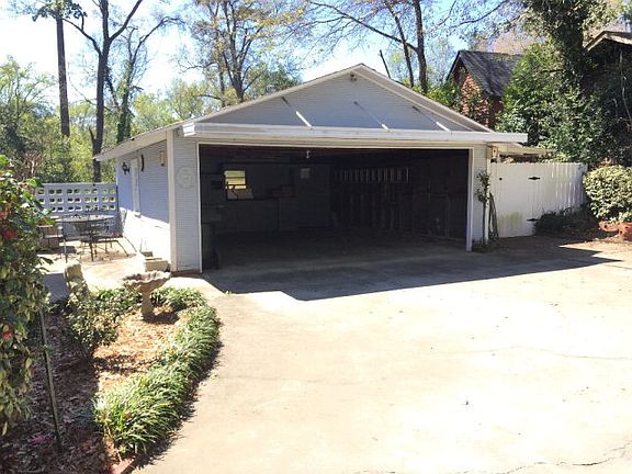 2nd image of 313 E Clifton Ave