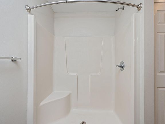 2nd image of 394 Waterview Cove Dr