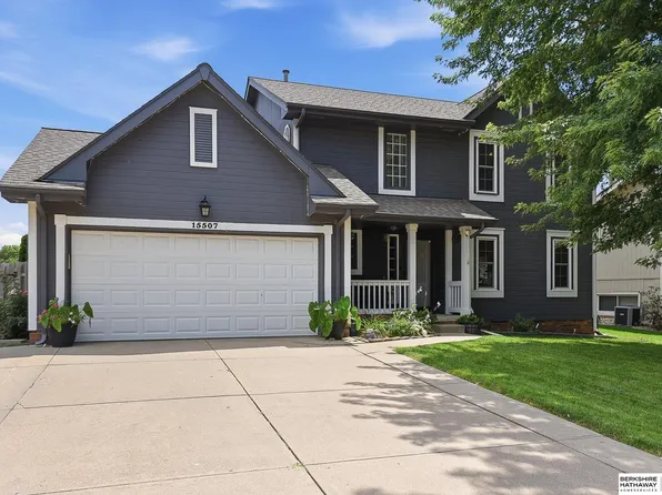 15507 Edna St, Omaha, NE 68138