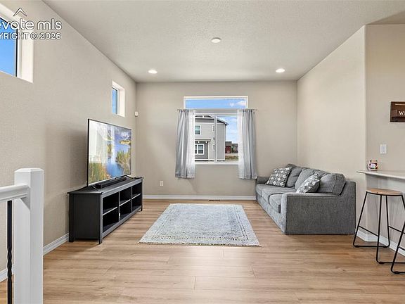 4th image of 7431 Alatna Pl
