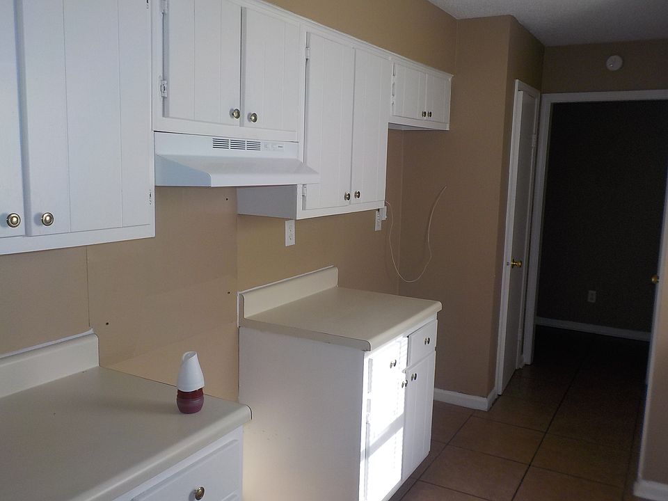 2nd image of 6099 Scarlet Leaf Dr