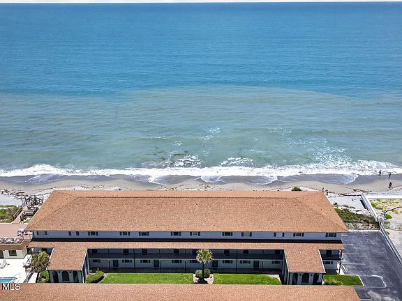 3rd image of 199 Highway A1a APT B102
