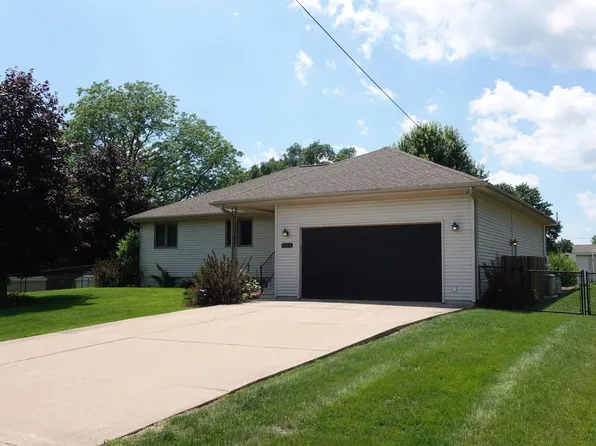 1156 Russell Ave, Galesburg, IL 61401