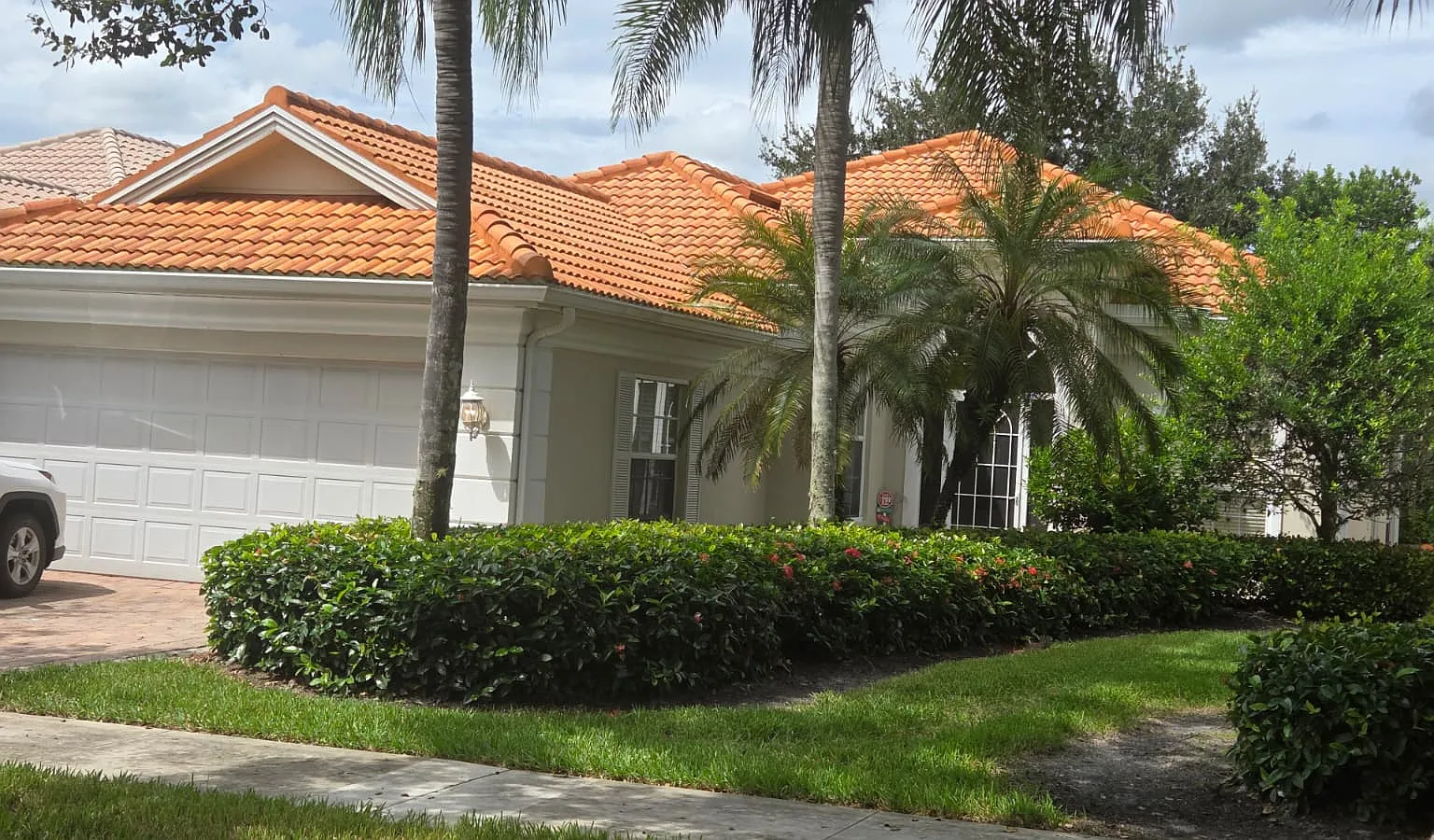 4 bed, 2251 sqft, $4,245 — Photo 1