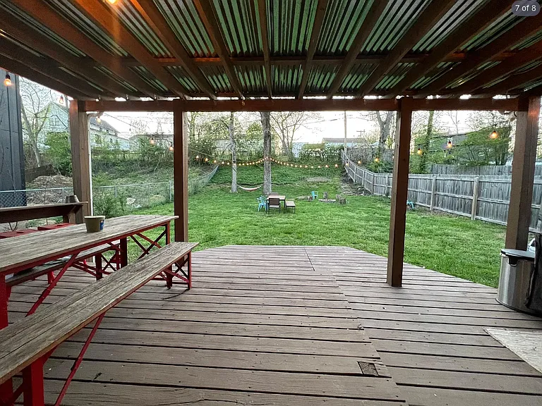 704 Village Ct — Photo 8