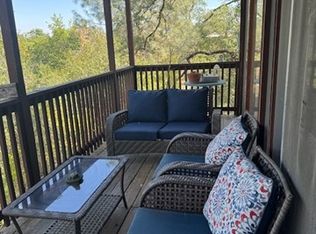 2160 Skyline Dr, Redding, CA 96001