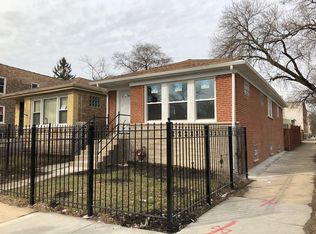 1058 N Harding Ave, Chicago, IL 60651