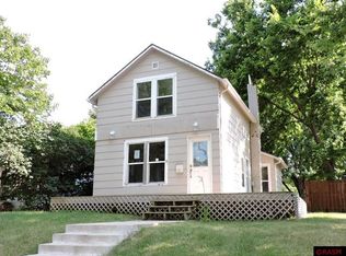121 W 8th St, Mankato, MN 56001