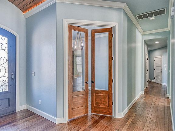 4th image of 2548 Estates Dr