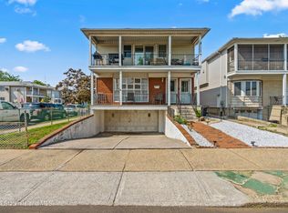 81 Birch Rd, Staten Island, NY 10303