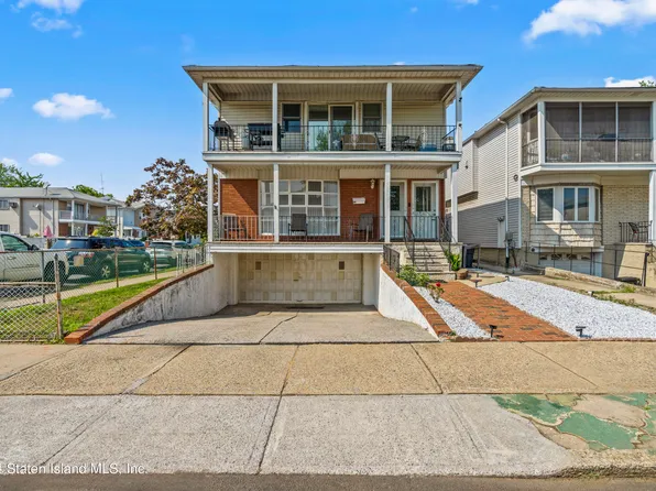 81 Birch Rd, Staten Island, NY 10303