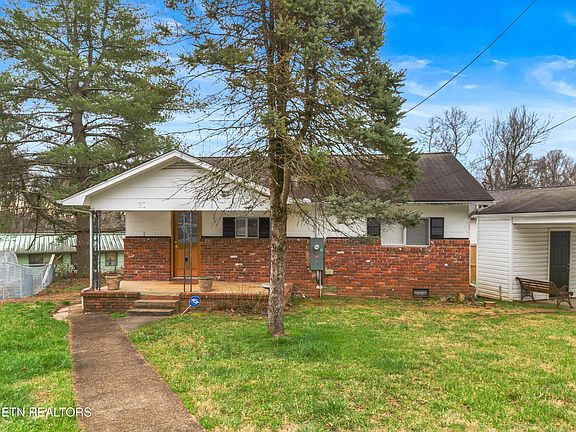 2nd image of 757 W Outer Dr