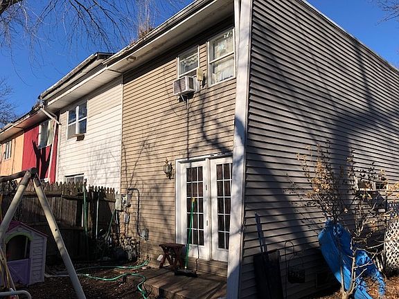 4th image of 2009 Berkshire Cir #15