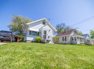 419 9th St NW, Rochester, MN 55901