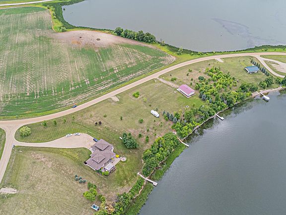 5th image of 23925 Norway Lake Rd