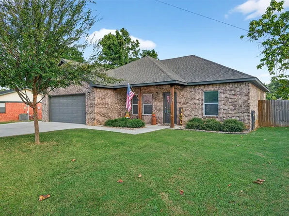 307 Brockett St, Collinsville, TX 76233