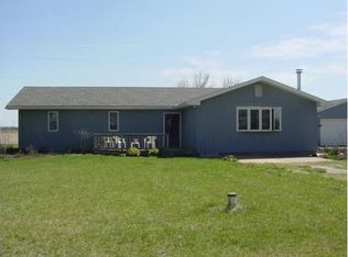 1320 E Bethel Cir, Salina, KS 67401