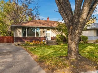 20 YARNTON Crescent, Regina, SK S4R 4A2