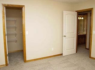 5223 E Hackberry St, Springfield, MO 65809