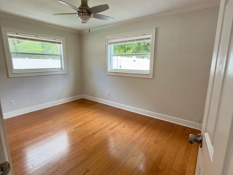 1033 Hermosa Dr — Photo 14
