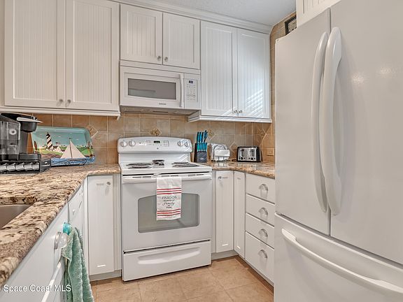 5th image of 238 N Seaport Blvd