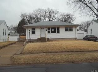 255 De Smet Dr, Florissant, MO