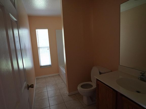5th image of 2214 SW Franklin St