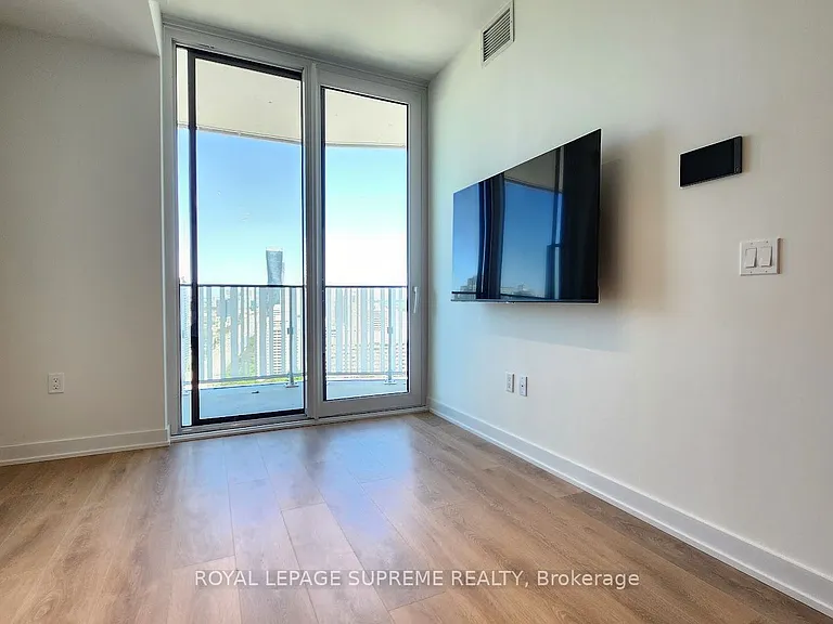 1 Fairview Rd E #2705 — Photo 7