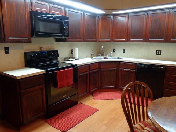 4th image of 105 Worman Dr