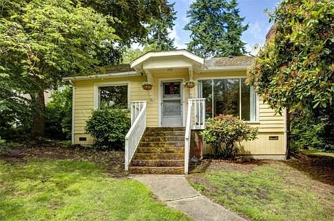 1st image of 14055 1st Ave NE