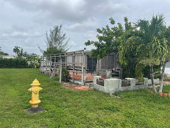 2nd image of 1851 SW 83rd Terrace