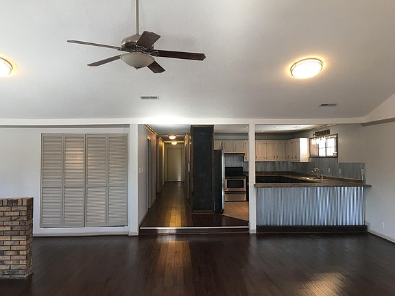 3rd image of 544 County Road 4763