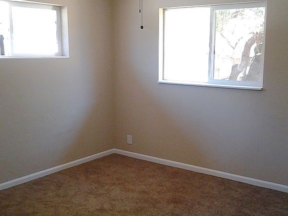 5th image of 2740 E Highland Ave