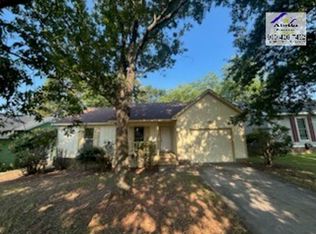 508 Jennings Farm Rd, Fayetteville, NC 28314